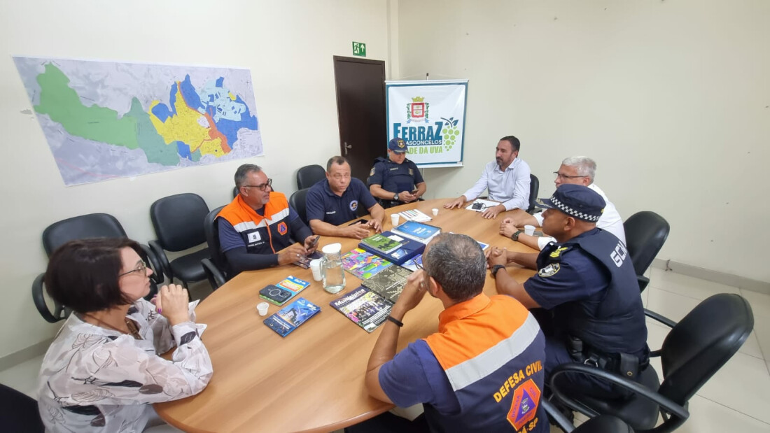 Ferraz e Poá fecham parceria para ampliar segurança nas divisas