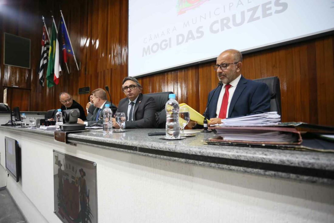Câmara de Mogi homologa a formação das Comissões Permanentes de 2025