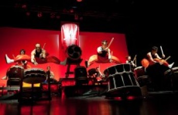 Espetáculo de música japonesa no Sesi