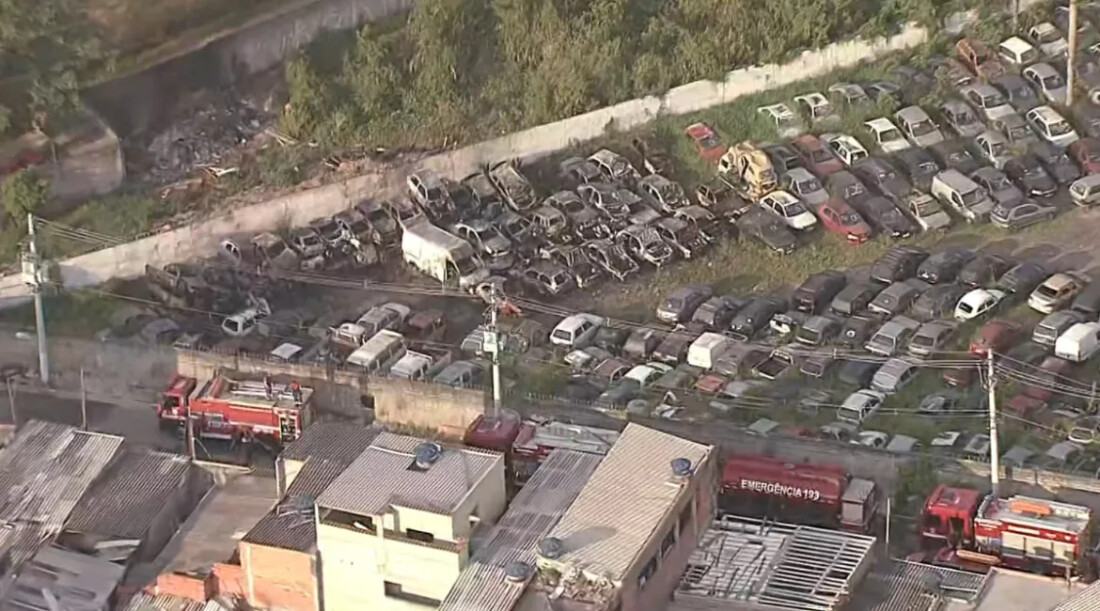 Incêndio em pátio de veículos de Ferraz pode ser criminoso 