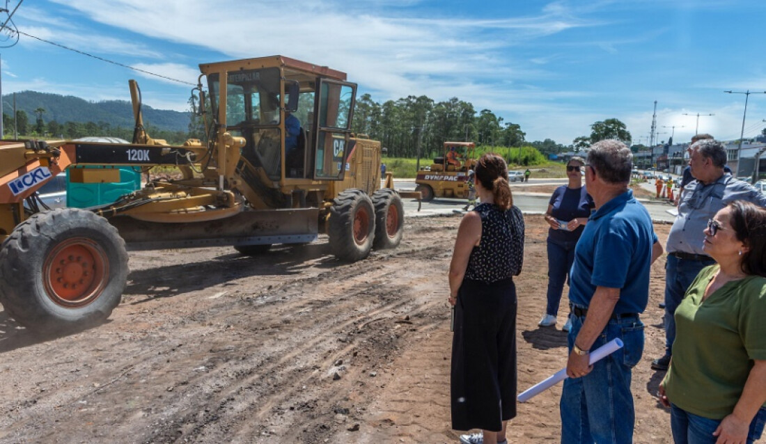 Prefeitura regulariza pendências e retoma obras da rotatória em Cezar de Souza