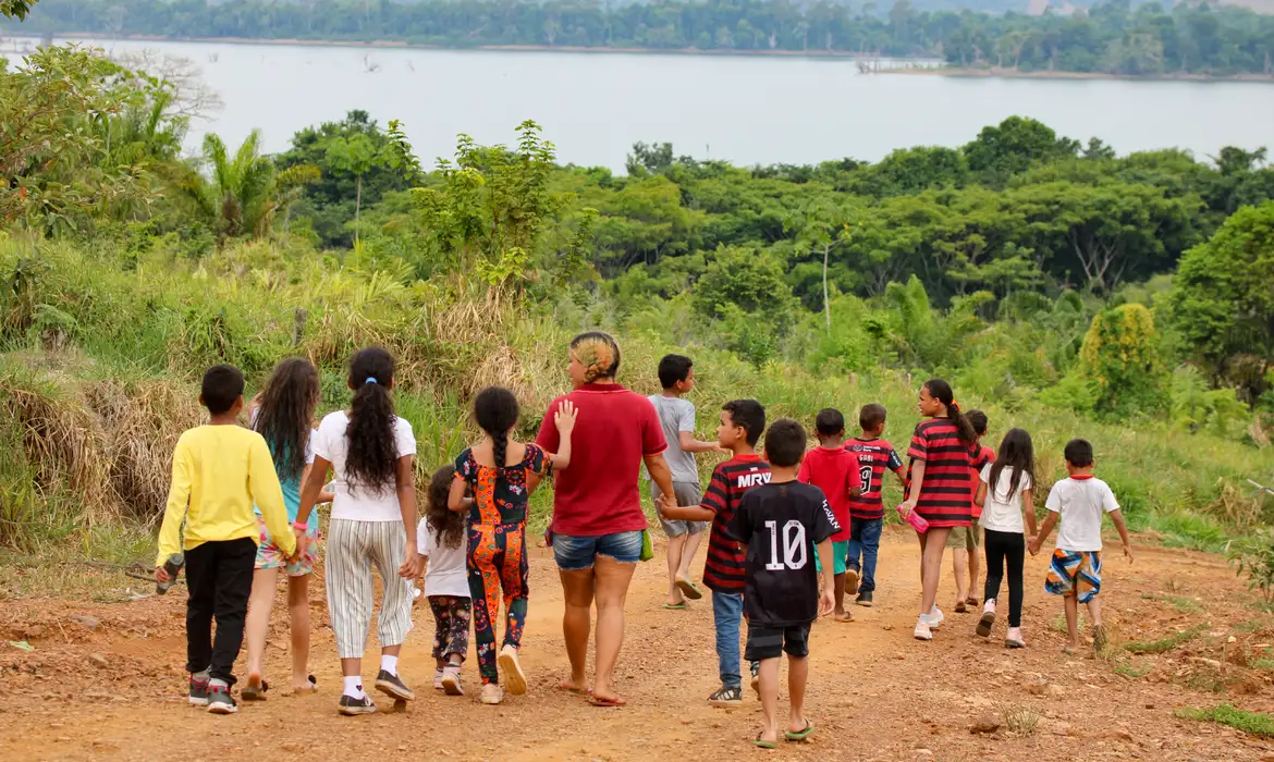 Governo e Unicef lançam guia sobre gasto social com primeira infância