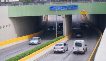Passagem subterrânea Eng. Osvaldo Crespo de Abreu terá interdição neste domingo