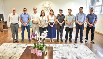 Prefeita recebe nova comandante do CPAM-12 e reforça integração na segurança