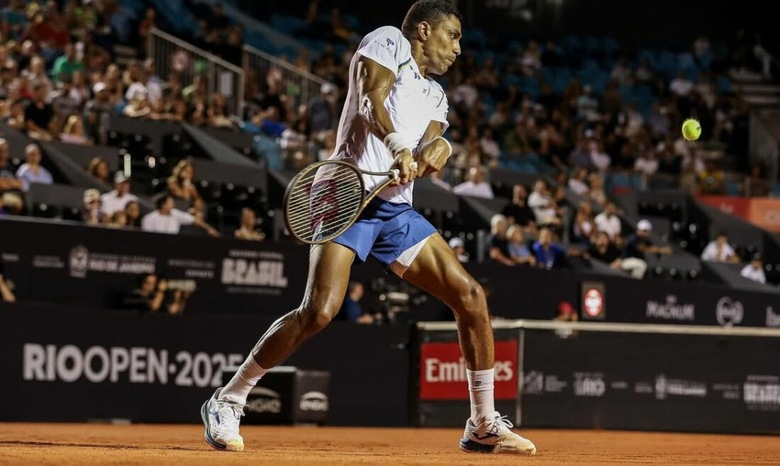 Thiago Monteiro avança às oitavas em dia de calor intenso no Rio Open