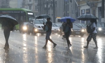 Defesa Civil alerta para chuva severa no centro e na zona leste de SP