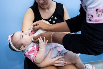 Saúde de Itaquá mobiliza a população para atualizar caderneta de vacinação