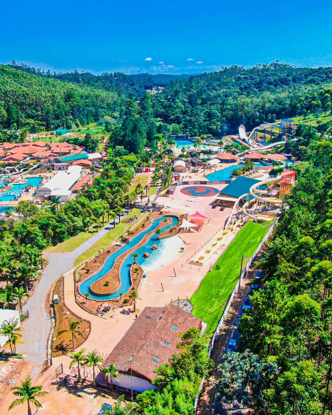 Com hospedagem e lazer, Magic City é opção para curtir o Carnaval perto de casa