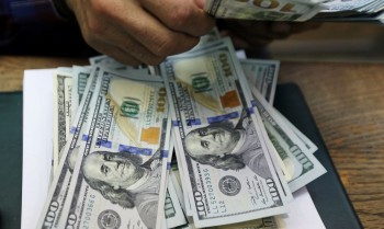 Dólar sobe para R$ 5,73 com novo coronavírus na China