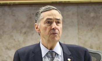 Barroso pede manifestação de Zanin e Dino sobre pedidos de impedimento