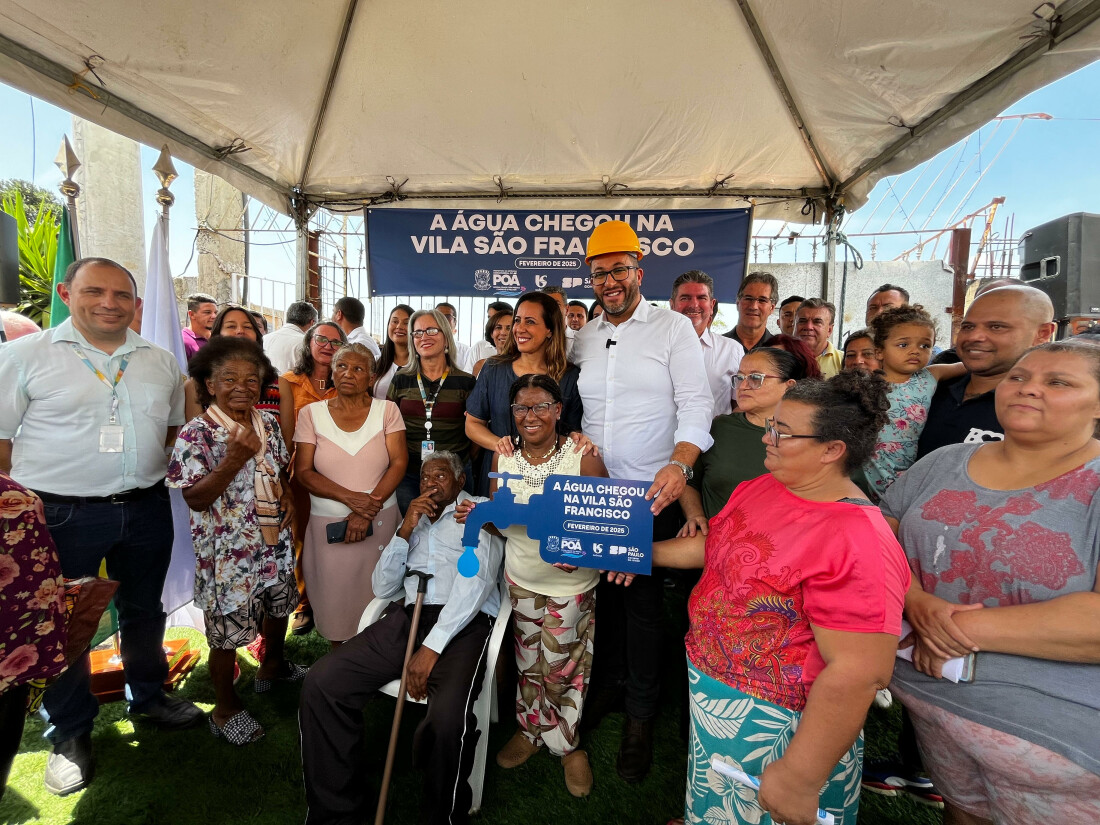 Prefeitura de Poá oficializa as primeiras ligações de água na Vila São Francisco