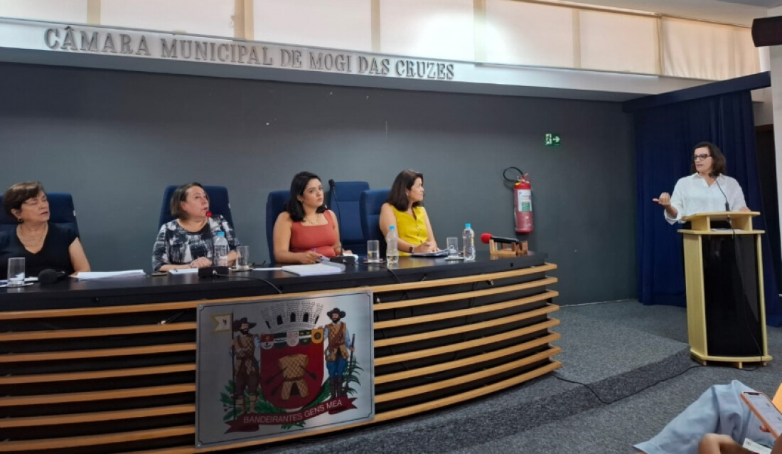 Secretaria de Educação de Mogi apresenta dados e ações tomadas em audiência 