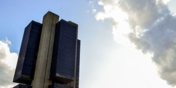 Capacidade de pagamento de famílias e microempresas piorou, diz BC