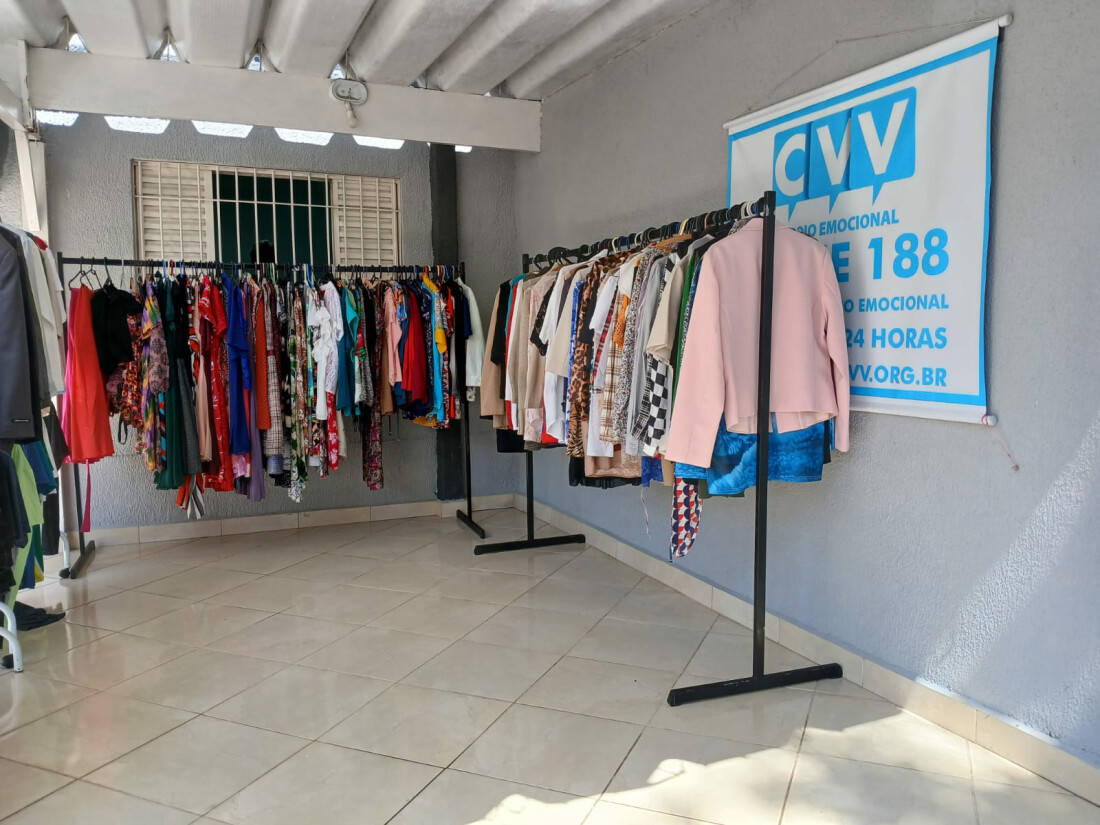 Bazar Solidário reverte renda para atividades do CVV em Mogi