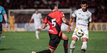 Santos derrota Atlético-GO e garante permanência na Série A