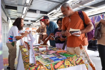 Itaquá realiza Bancada Literária nas estações de trem; confira as datas