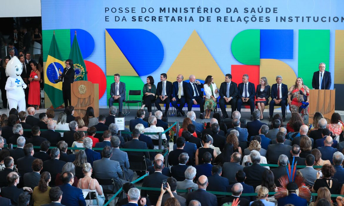 Padilha diz que prioridade é reduzir tempo de espera no SUS