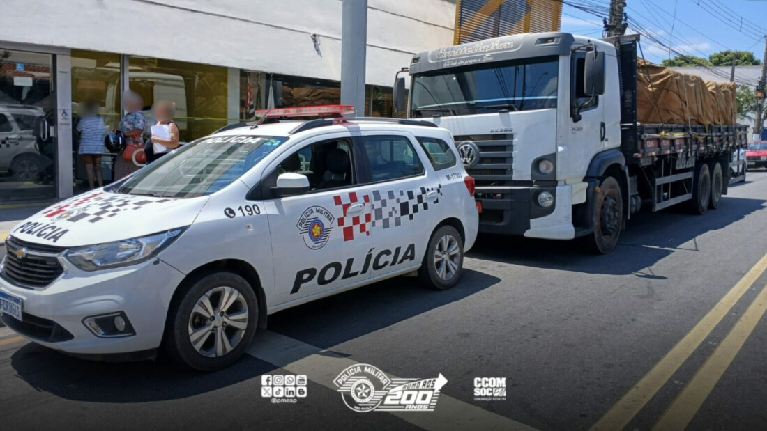 Caminhão furtado com carga avaliada em R$ 43 mil é recuperado em Guararema