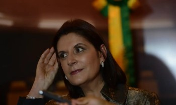 Após 217 anos, primeira mulher toma posse na presidência STM