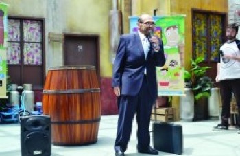 Senhor Barriga atrai multidão