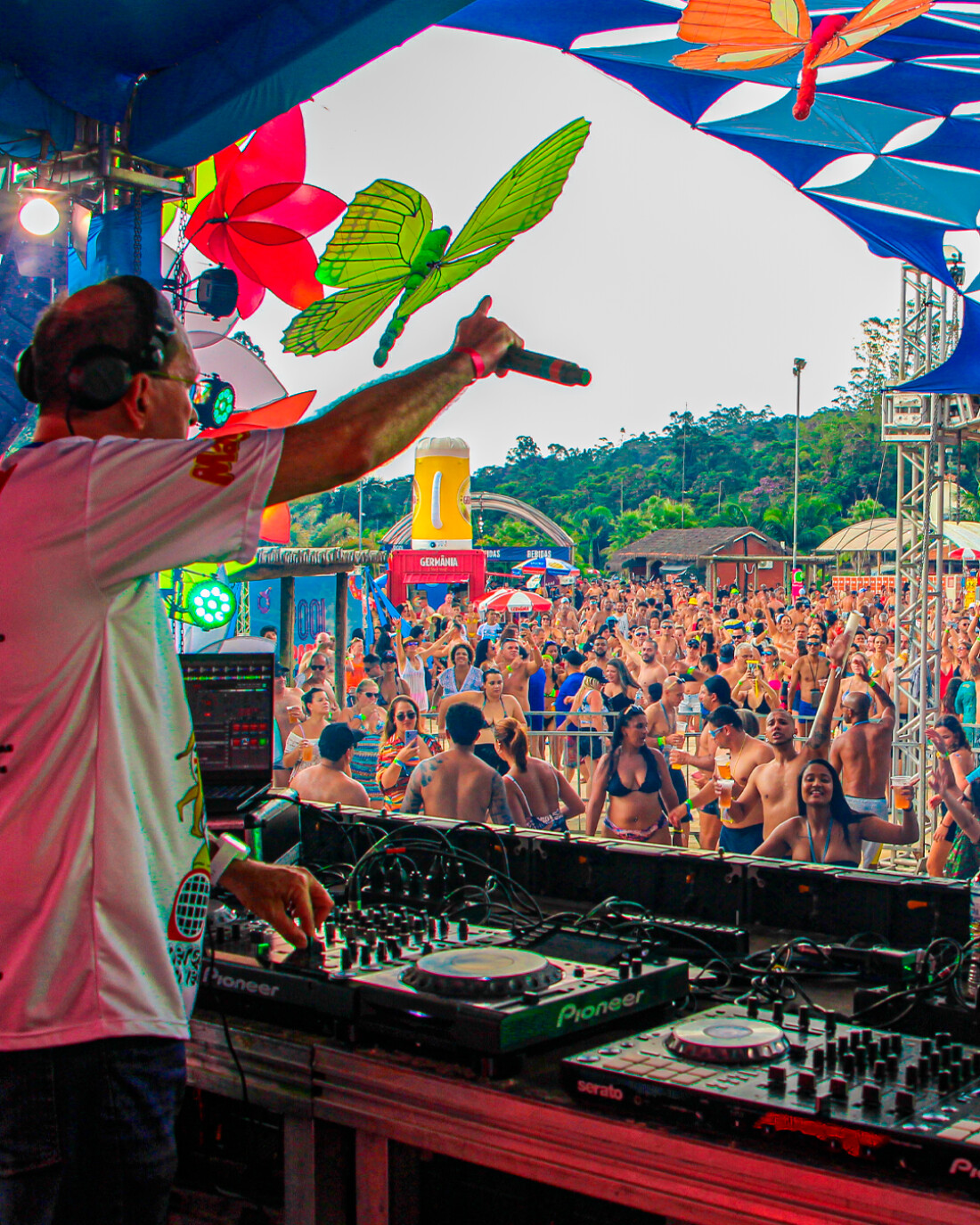 Pool Party da Véia volta ao Magic City em abril