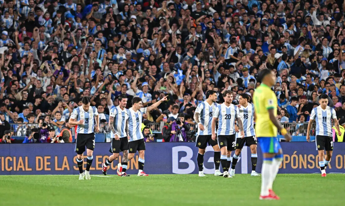 Em noite para esquecer, Brasil é goleado pela Argentina por 4 a 1