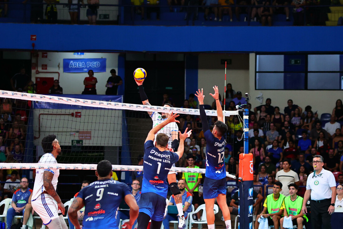 Suzano Vôlei encerra 1ª fase da Superliga em São José dos Campos nesta quinta