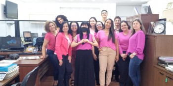 Equipe do Grupo Mogi News se veste de rosa pela conscientização