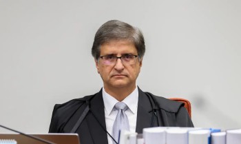 PGR pede arquivamento de inquérito sobre fraude com cartões de vacina