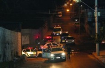 Aperta o cerco a bares irregulares e pancadões