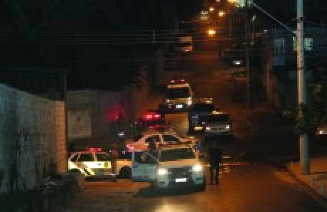 Aperta o cerco a bares irregulares e pancadões