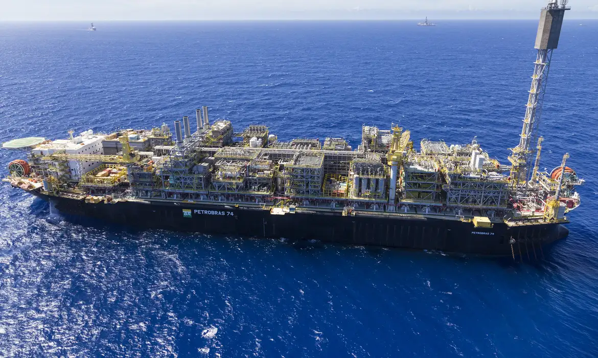 Produção de petróleo cresce 1,1% de janeiro para fevereiro