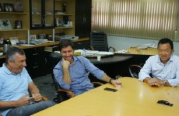 Suzano planeja decoração modesta