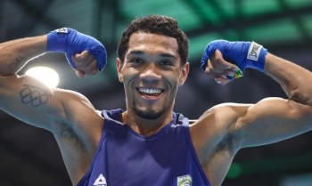Luiz Oliveira vence estreia em etapa da Copa do Mundo no sul do país