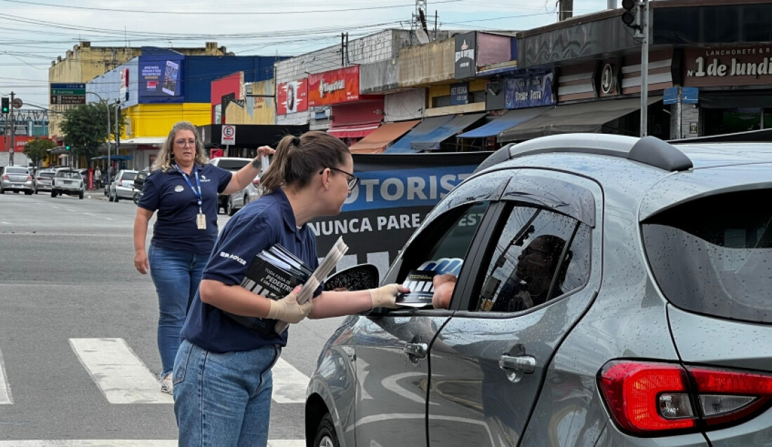 Avenida Lourenço de Souza Franco, em Jundiapeba, recebe ação de segurança viária