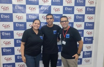 Jovem de Itaquaquecetuba se prepara para intercâmbio na Inglaterra 