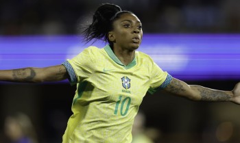 Brasil conquista vitória história sobre os EUA no futebol feminino