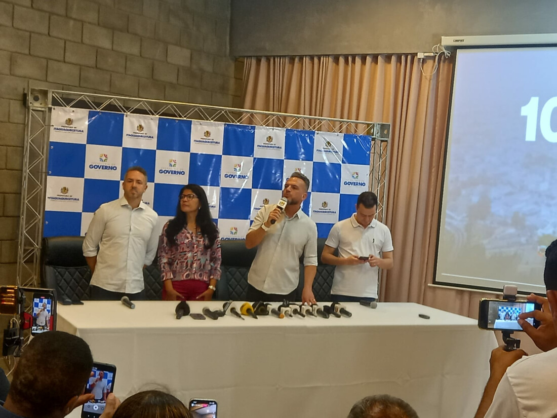 Prefeito de Itaquá apresenta balanço dos 100 dias de governo