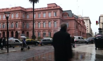 Argentina faz acordo de US$ 20 bi com FMI e derruba controles cambiais