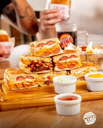 Dog King oferece opções saborosas e inova com hot dog lanches na região 