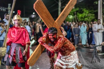 Espetáculo da Paixão de Cristo celebra 10 anos em Guararema com encenação na sexta