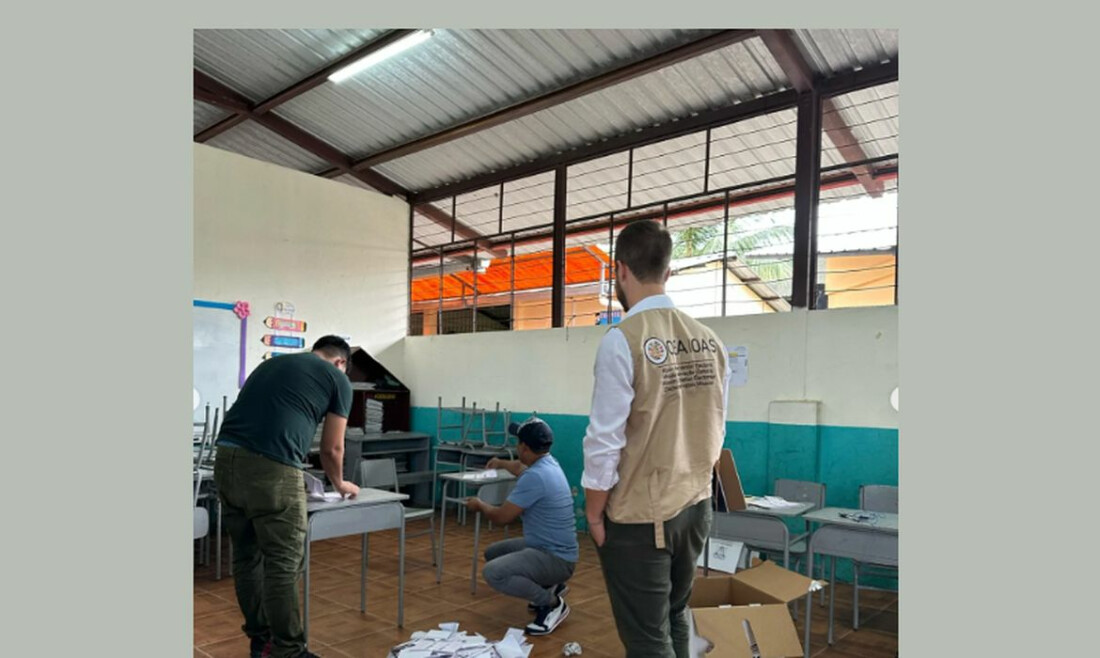 Observadores internacionais descartam fraude em eleição no Equador