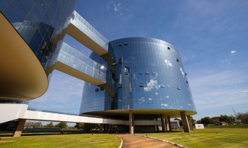 MPF questiona veto a terapia hormonal para crianças e adolescentes
