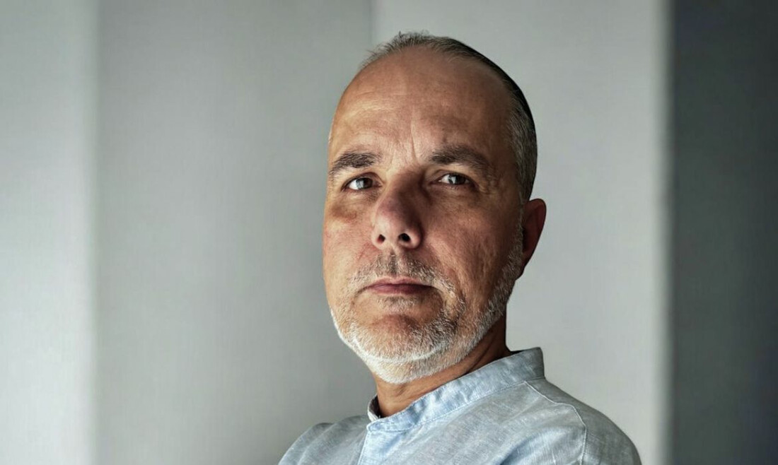 Programa de rádio veicula sambas para entender o Brasil