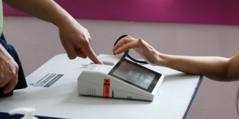 Eleitores de oito municípios vão eleger prefeitos neste domingo