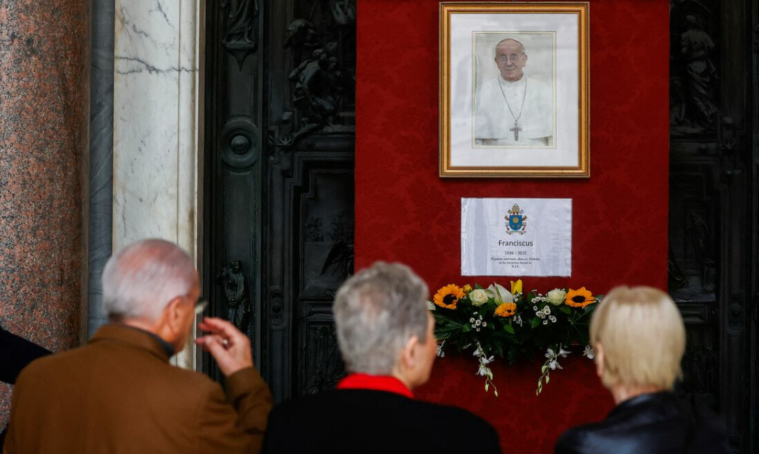 Papa pediu velório simples em testamento assinado em 2022
