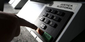Eleições: TSE descarta votos brancos e nulos durante a apuração
