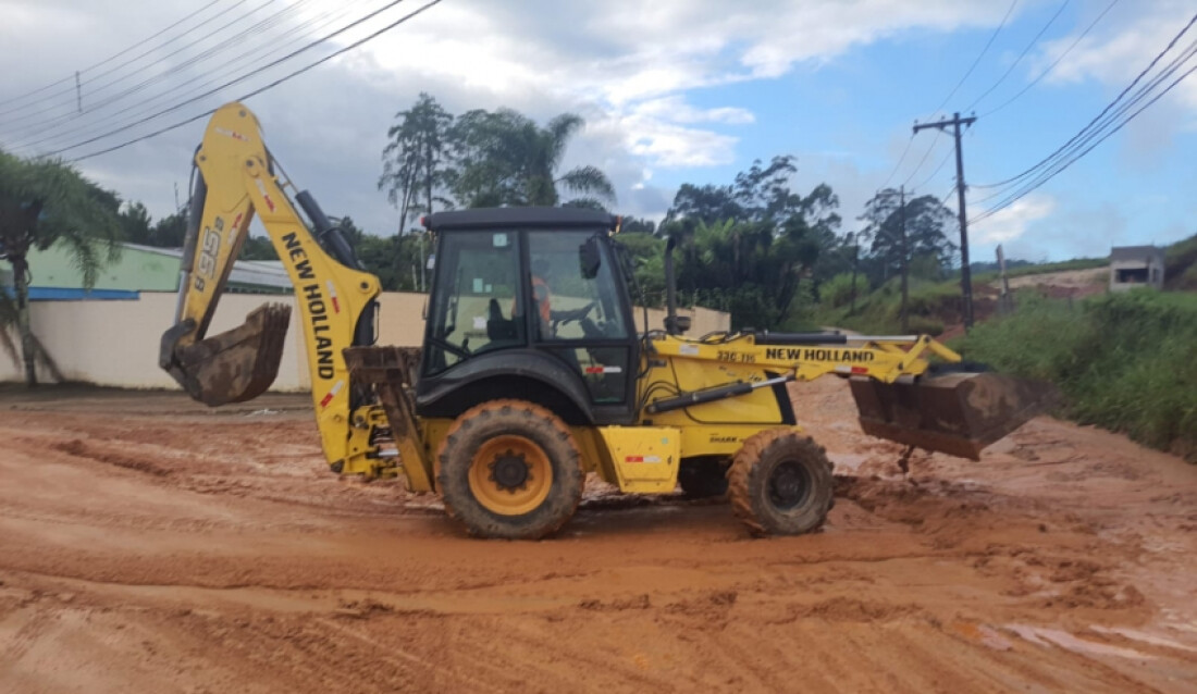 Serviços Urbanos atua nos feriados com manutenção viária e serviços de limpeza