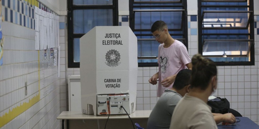 Saiba para quem o voto é obrigatório e para quem é facultativo