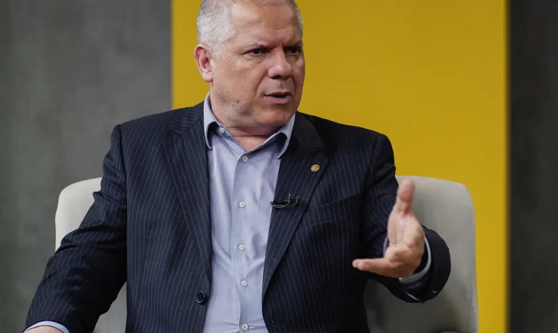 Presidente do INSS é exonerado após suspeita de fraudes 